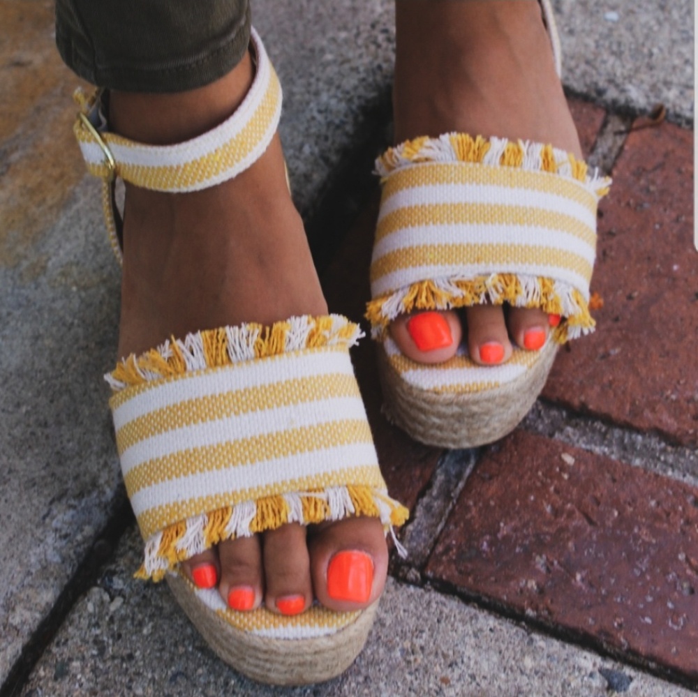 🚨ON SALE//The Poppy// Yellow espadrille Platform - Picture 3 of 7